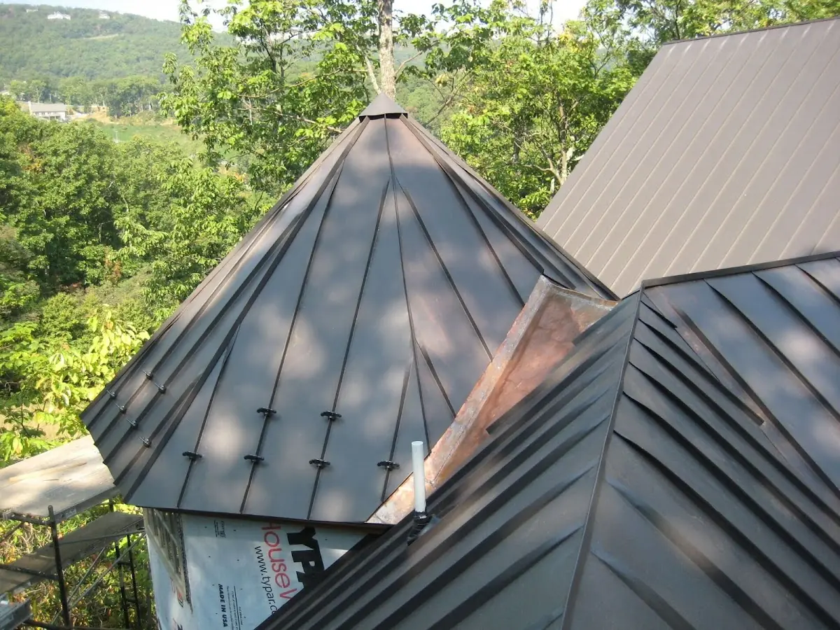 Professional Gutter Cleaning by Craftsman Roofing in Oroville East